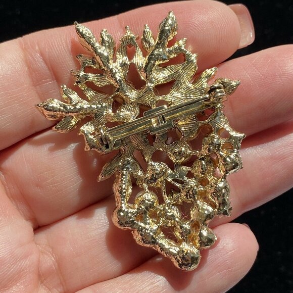 Large Grapes Leaf Pin Rhinestone and Faux Pearls Brooch Stunning Vintage Jewelry - Picture 3 of 5